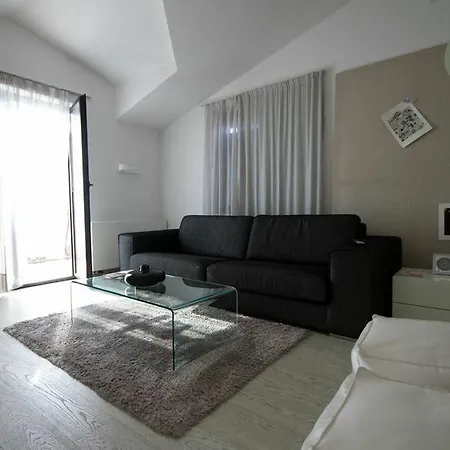 Terra Petrosa 트로기르