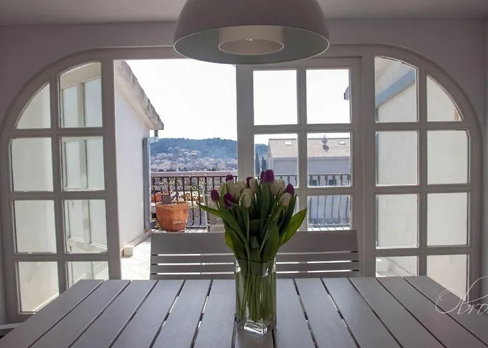 Terra Petrosa 特罗吉尔